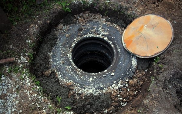 Выгребная яма в частном доме — схема, материалы, устройство