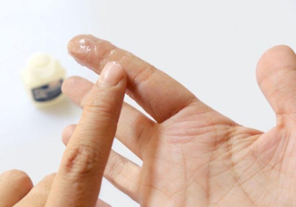 Чем можно растворить жидкие гвозди