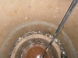 Как углубить колодец из бетонных колец — способы и рекомендации