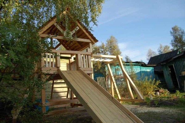 Как сделать детскую площадку самостоятельно: 70 фото реальных построек Как сделать детскую площадку самостоятельно: 70 фото реальных построек