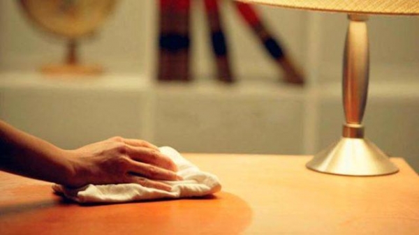 Чем можно оттереть клей от скотча Чем можно оттереть клей от скотча