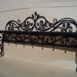 Выбираем настенную вешалку в прихожую