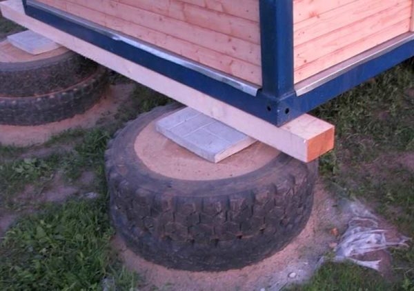 Дачные бытовки из двух комнат с туалетом и душем