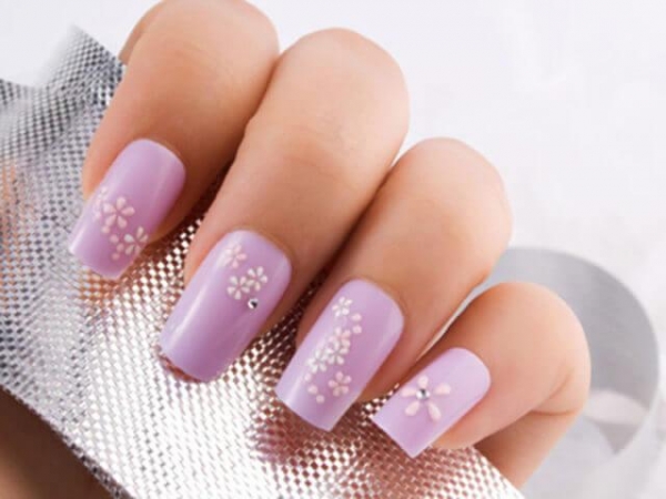 Как надежно приклеить типсы на ногти? Как надежно приклеить типсы на ногти?