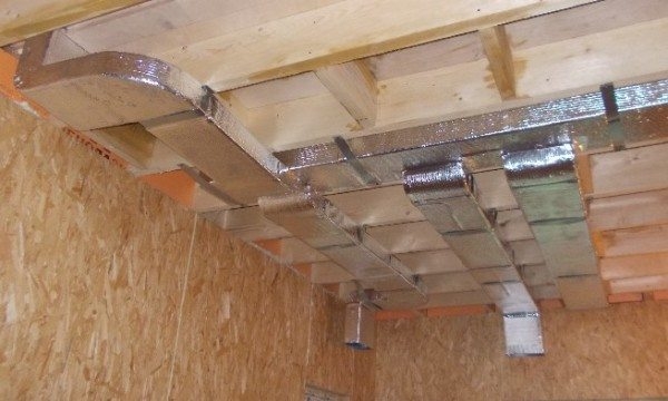 Вентиляция в каркасном доме – особенности обустройства