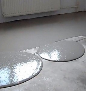 Процесс заливки наливного пола: подготовка стяжки, черновой поверхности