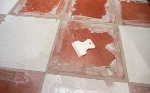 Основные этапы ремонта плитки на полу от одной до всего покрытия Основные этапы ремонта плитки на полу от одной до всего покрытия