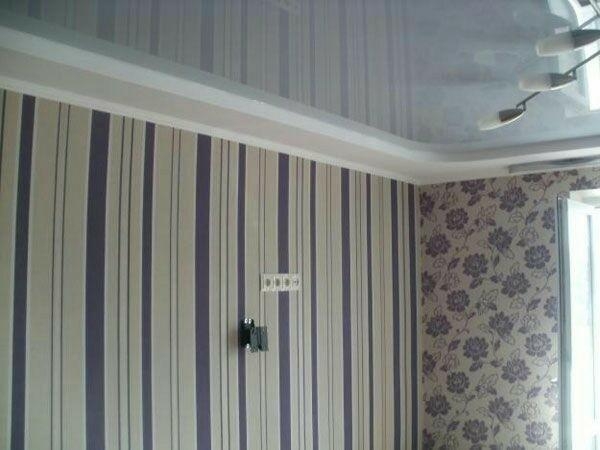 Почему не стоит клеить обои в сырую погоду Почему не стоит клеить обои в сырую погоду