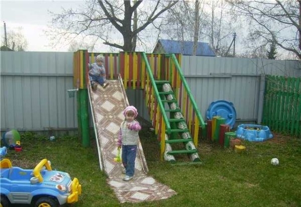 Как сделать детскую площадку самостоятельно: 70 фото реальных построек Как сделать детскую площадку самостоятельно: 70 фото реальных построек