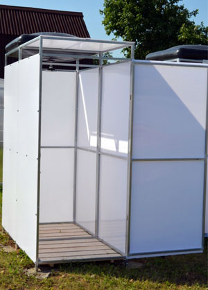 Дачный душ с подогревом и раздевалкой — материалы и особенности строительства