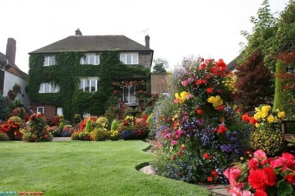 Основы создания ландшафтного дизайна двора частного дома