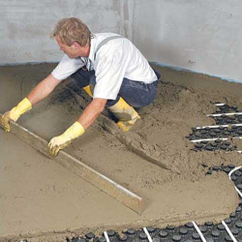 Стяжка для теплого пола: необходимая толщина и технология заливки