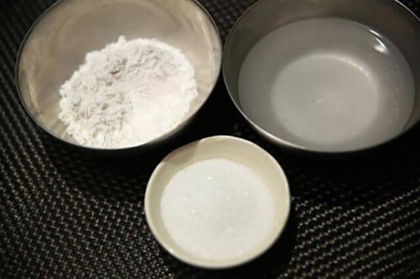 Как сделать клейстер из муки или крахмала своими руками Как сделать клейстер из муки или крахмала своими руками