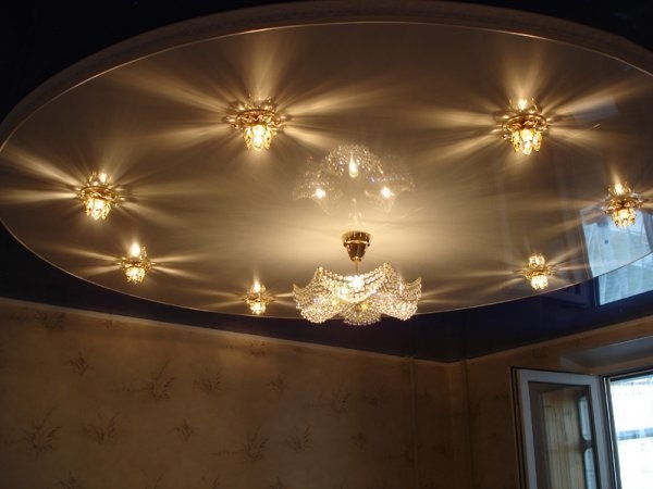 Чем лучше усилить крепление под тяжелую люстру