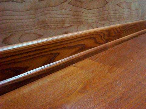 Плинтус для пола деревянный: особенности изготовления, отделки помещений Плинтус для пола деревянный: особенности изготовления, отделки помещений