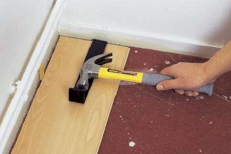 Ремонт пола из ламината: как недопустить деформации и царапин Ремонт пола из ламината: как недопустить деформации и царапин