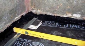 Рулонная гидроизоляция пола: надежный щит против влаги