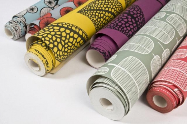 Выбираем подходящие обои в спальню