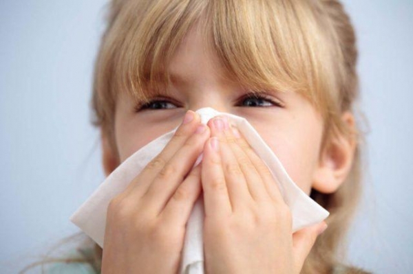 Зачем клеят пластырь на нос? Зачем клеят пластырь на нос?