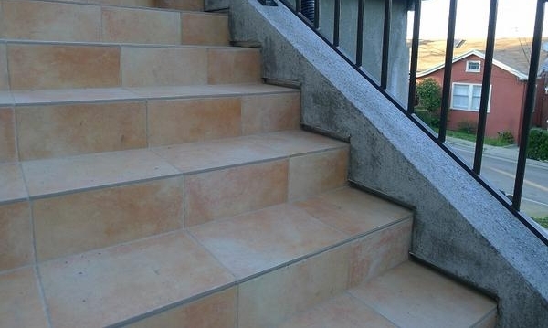 Почему не стоит отделывать плиткой ступени крыльца