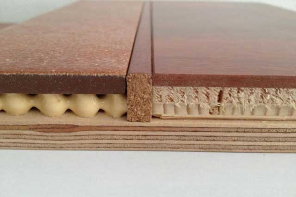 Пробковые компенсаторы: как состыковать разные покрытия пола
