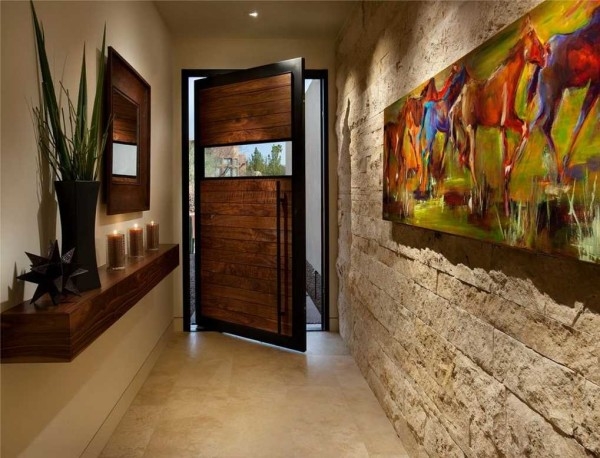 Декоративный камень в прихожей &mdash; секреты укладки