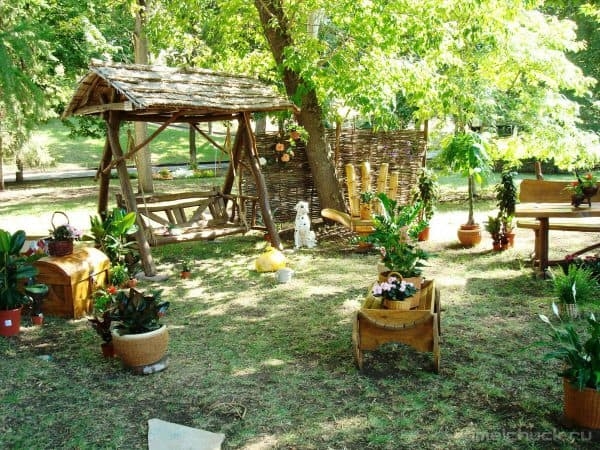 Как оформить участок в стиле кантри: правила ландшафтнго дизайна