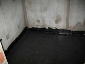 Гидроизоляция пола по грунту: как сделать качественно