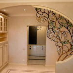 Использование витражей в современном интерьере