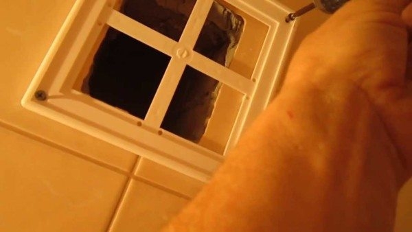 Выясняем, как правильно установить вентиляционную решетку