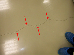 Ремонт наливных полов: что делать при выявлении дефектов