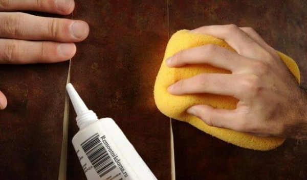 Чем можно подклеить обои?