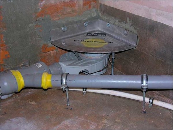 Как сделать слив в полу в душе, в бане Как сделать слив в полу в душе, в бане