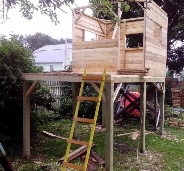 Игровой домик для детей: пошаговые фото, схемы, чертежи Игровой домик для детей: пошаговые фото, схемы, чертежи