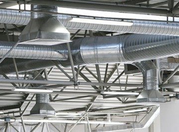 Вентиляция производственных помещений: задачи, разновидности и особенности монтажа