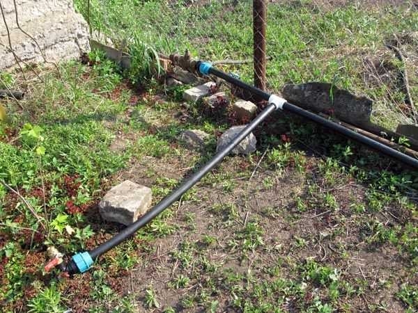 Как сделать водопровод на даче: выбрать трубы, схему, способ укладки Как сделать водопровод на даче: выбрать трубы, схему, способ укладки