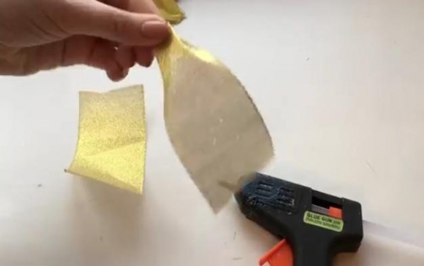 Как правильно сделать бант на елку из ленты