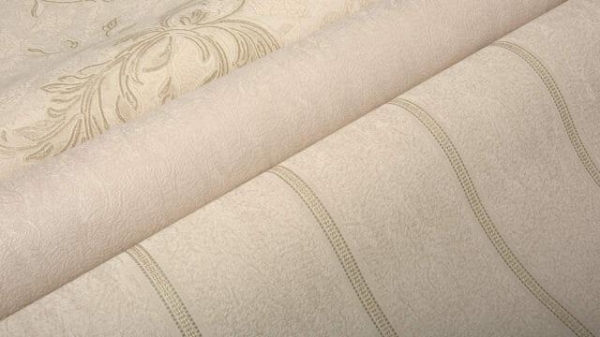 Клеим новые обои поверх старых