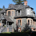 Делаем навес (козырек) над крыльцом частного дома Делаем навес (козырек) над крыльцом частного дома