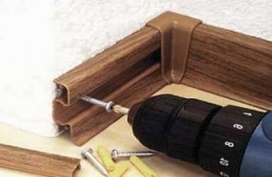 Как установить плинтус напольный пластиковый: простые решения для сложных вопросов