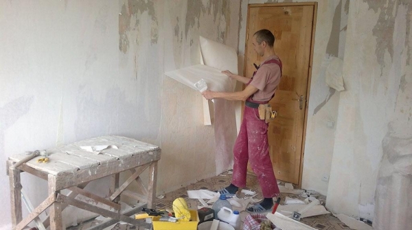 В какое время по закону нельзя проводить ремонтные работы в квартире