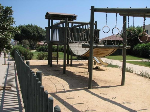 Как сделать детскую площадку самостоятельно: 70 фото реальных построек Как сделать детскую площадку самостоятельно: 70 фото реальных построек