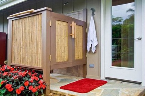 Уличная душевая кабина для дачи &mdash; строительство своими руками