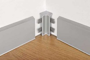 Алюминиевый плинтус для пола: анодированный, щиткованное серебро