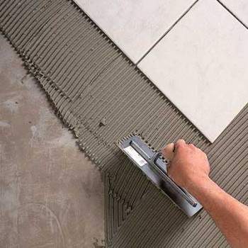 Какой плиточный клей лучше: критерии выбора