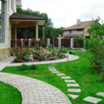 Обустройство придомовой территории частного дома &mdash; создаем свой дизайн