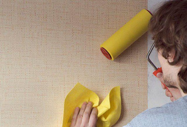 Как правильно клеить обои: подробная инструкция Как правильно клеить обои: подробная инструкция