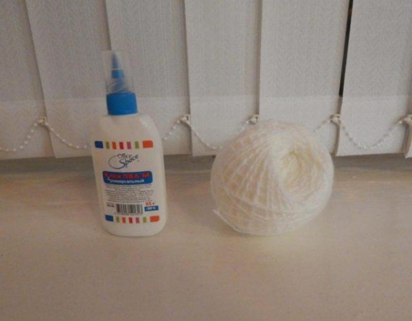 Какие поделки можно сделать из ниток и клея