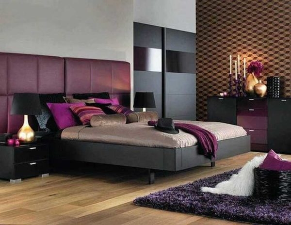 С чем сочетается фиолетовый цвет в интерьере