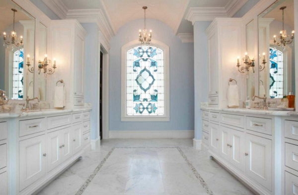 Использование витражей в современном интерьере